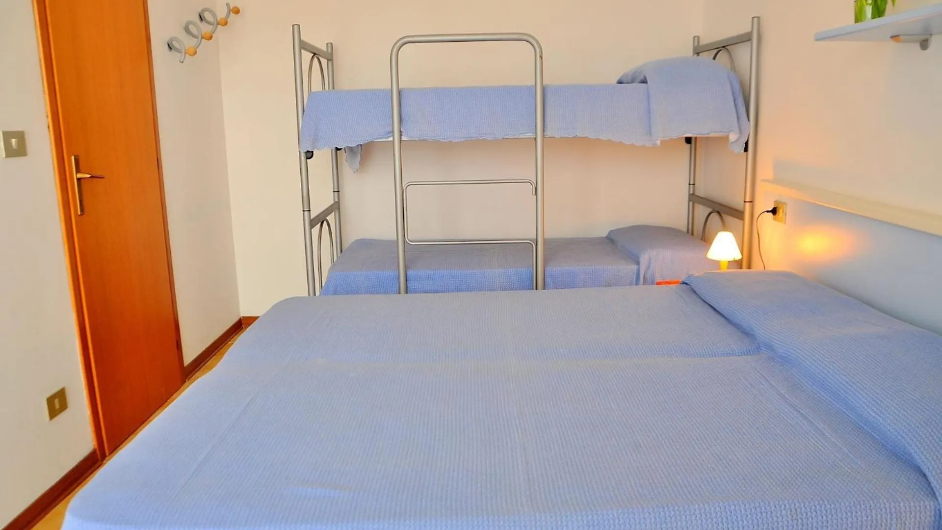 Find Peace Near The Sea In Our Welcoming Flat Apartment Bibione
