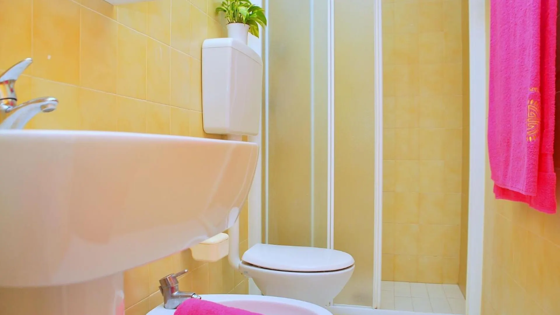 Find Peace Near The Sea In Our Welcoming Flat Apartment Bibione