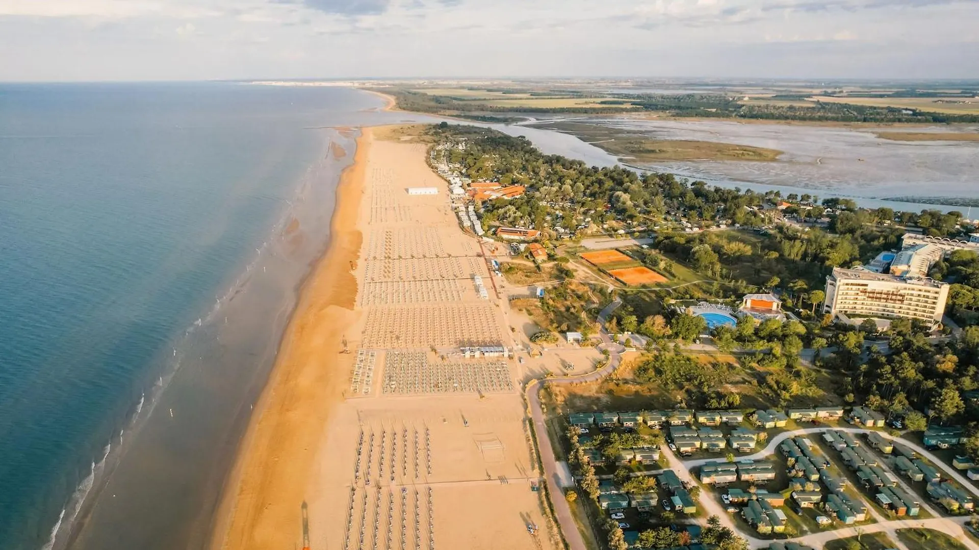Find Peace Near The Sea In Our Welcoming Flat Apartment Bibione